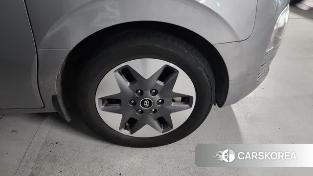 Hyundai Staria 2021 Серебристо-серый из Кореи, фото 2