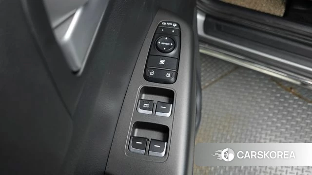 Kia Sportage The Bold 2020 Серебряный из Кореи, фото 2