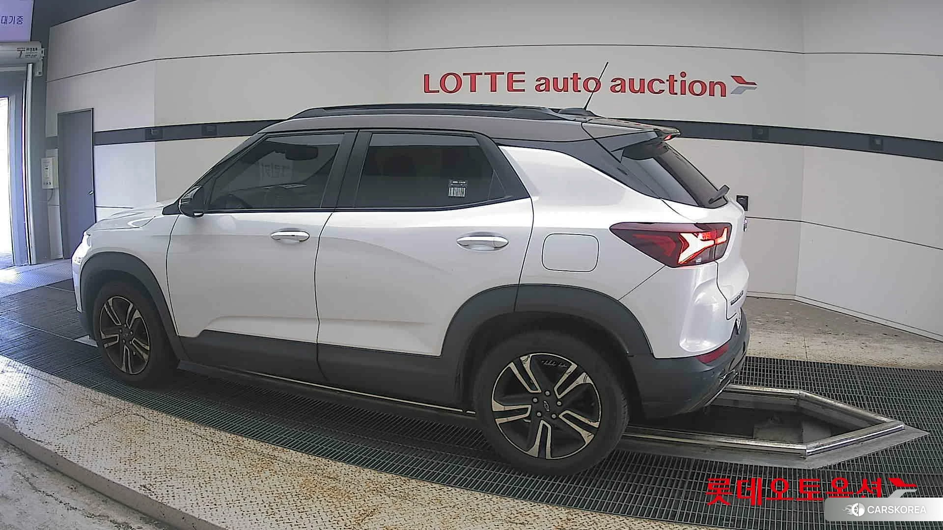 Korea G M TrailBlazer 1.35 Turbo FWD 2022 Белый из Кореи, фото 2