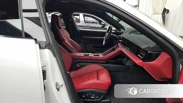 Porsche Taycan 2022 Белый из Кореи, фото 2