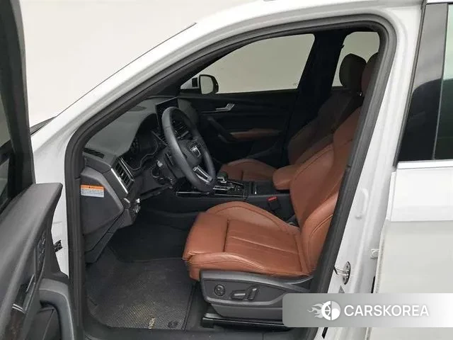 Audi Q5 (FY) 2023 Белый из Кореи, фото 2