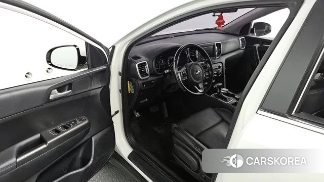 Kia Sportage 4th Generation 2018 Белый из Кореи, фото 2