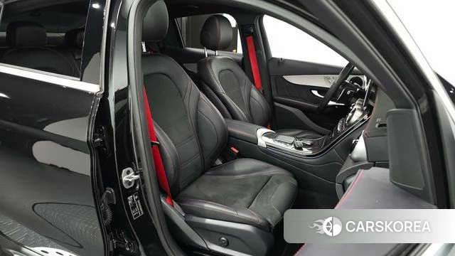 Mercedes-Benz GLC-Class X253 2022 Черный из Кореи, фото 2