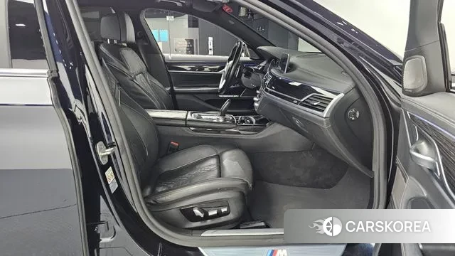 BMW 7 Series (G11) 2018 Синий из Кореи, фото 2