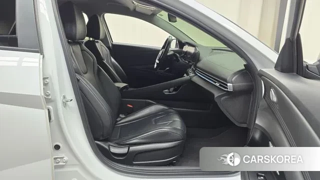 Hyundai Avante (CN7) 2022 Белый из Кореи, фото 2