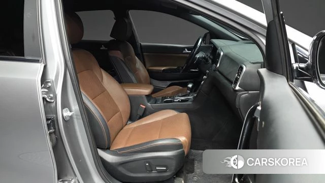 Kia Sportage The Bold 2020 Серебристо-серый из Кореи, фото 2