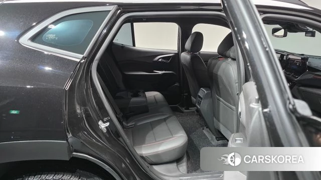 Chevrolet (GM Daewoo) Trax Crossover 2025 Черный из Кореи, фото 2