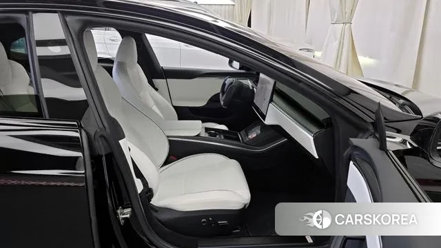 Tesla Model S 2023 Черный из Кореи, фото 2