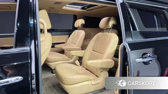 Kia The New Carnival 2018 Черный из Кореи, фото 2