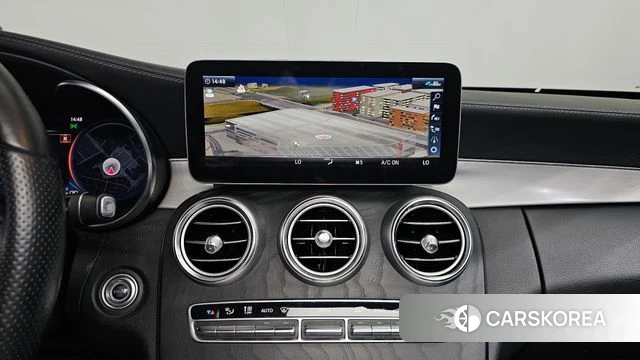 Mercedes-Benz C-Class W205 2022 Белый из Кореи, фото 2