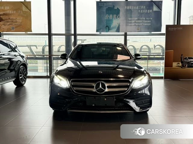 Mercedes-Benz E-class 2018 Черный из Китая, фото 2