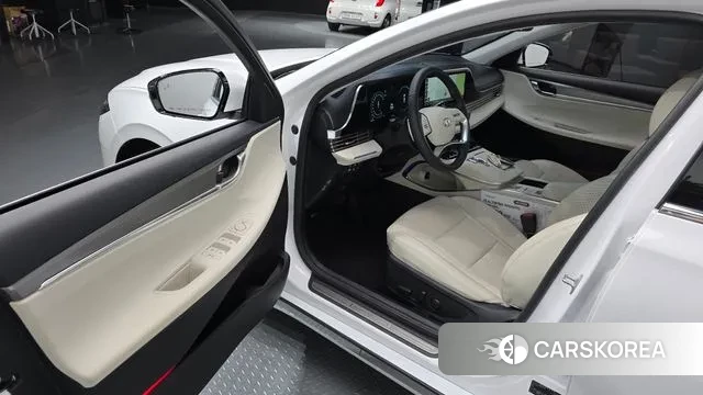 Hyundai The New Grandeur IG Hybrid 2022 Белый из Кореи, фото 2