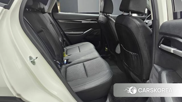 Kia Seltos 2022 Белый из Кореи, фото 2
