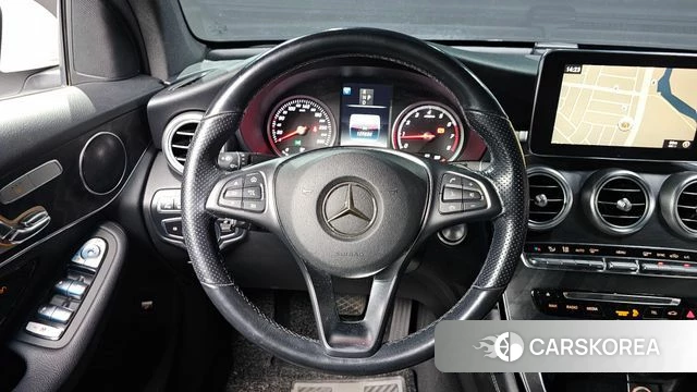 Mercedes-Benz GLC-Class X253 2019 Белый из Кореи, фото 2