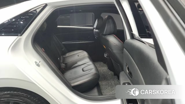 Hyundai The New Avante (CN7) 2025 Белый из Кореи, фото 2
