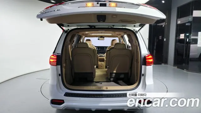Kia The New Carnival 2019 Белый из Кореи, фото 2