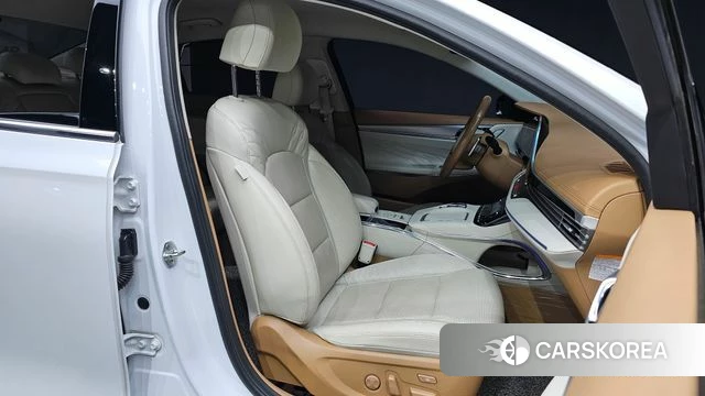 Hyundai The New Grandeur IG Hybrid 2019 Белый из Кореи, фото 2