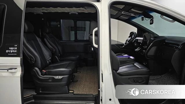 Hyundai Staria 2022 Белый из Кореи, фото 2