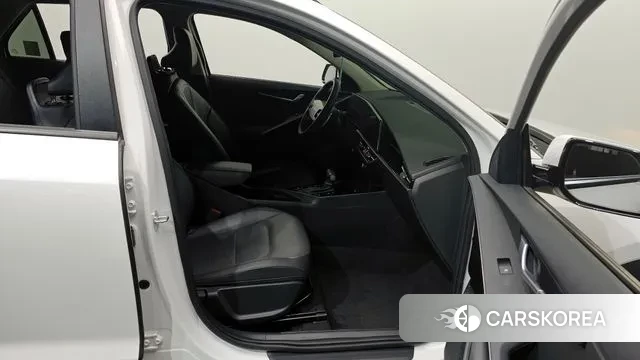 Kia Di Ol Nu Niro 2022 Белый из Кореи, фото 2