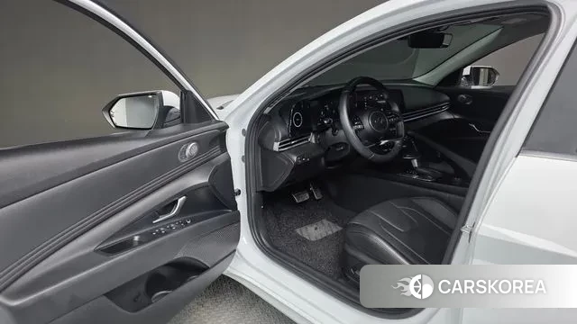 Hyundai Avante (CN7) 2022 Белый из Кореи, фото 2