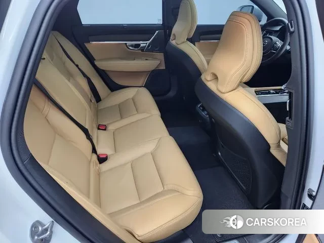 Volvo V90 Cross-Country id 2883732 из Кореи 2