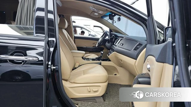 Kia The New Carnival 2018 Черный из Кореи, фото 2