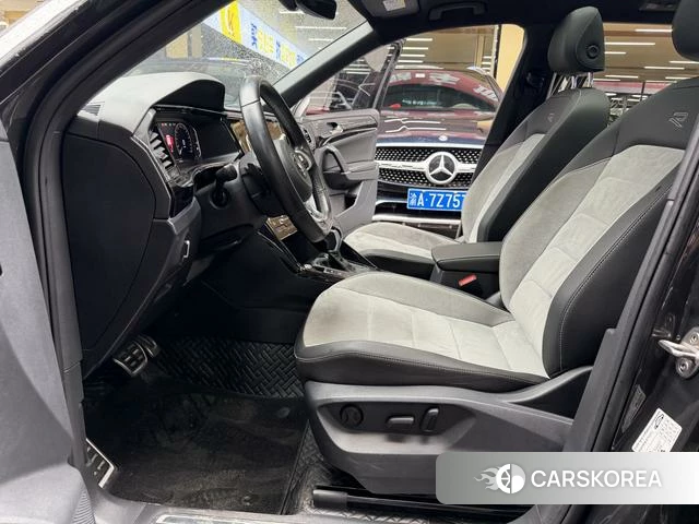 Volkswagen Tanyue 2022 Темно-серый из Китая, фото 2