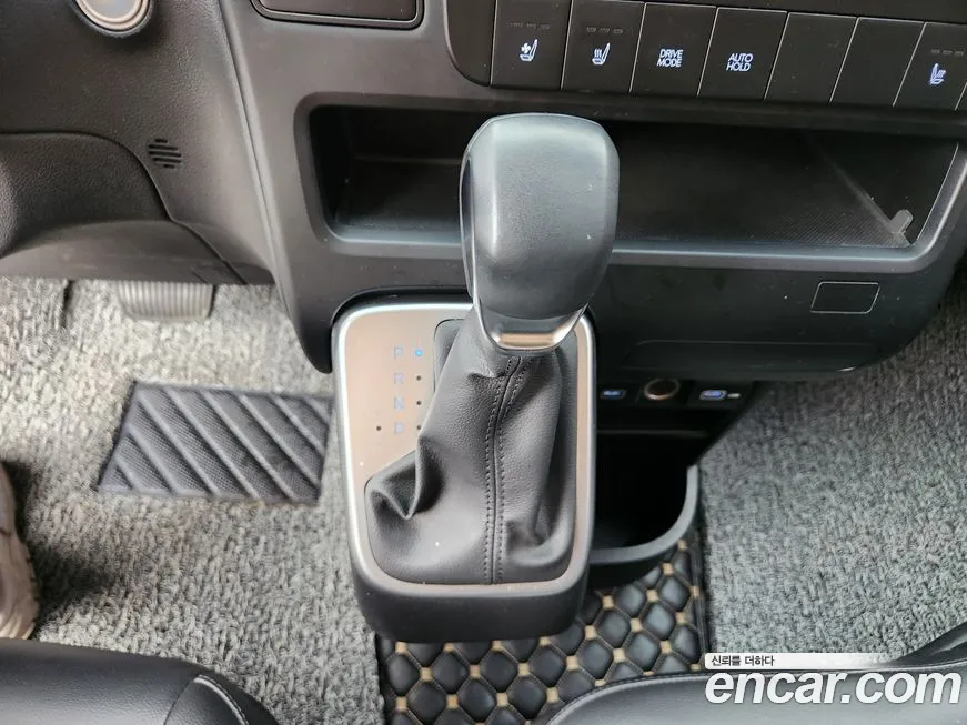 Hyundai Staria 2021 Белый из Кореи, фото 2