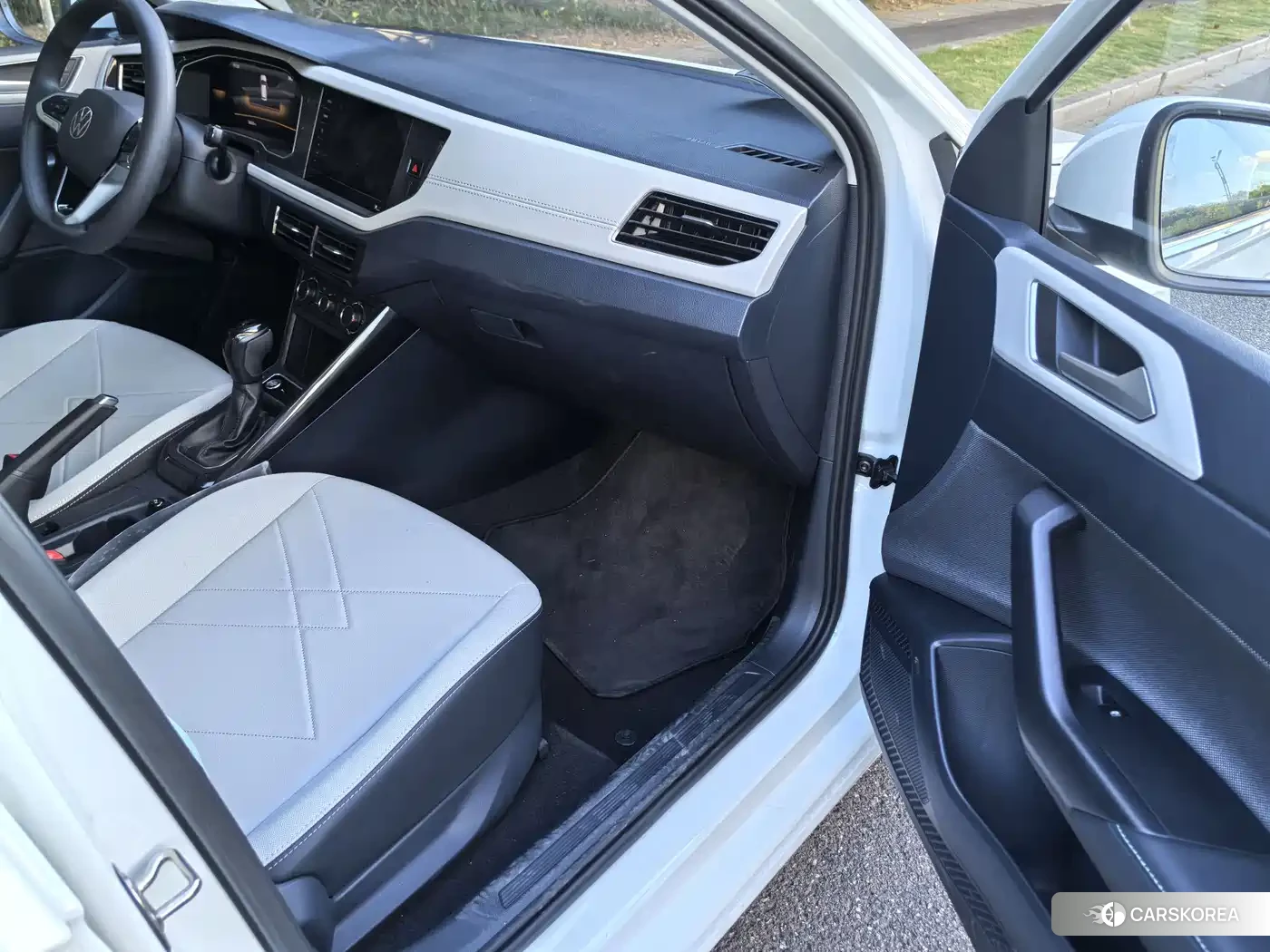 Volkswagen Lavida 2025 Белый из Китая, фото 2