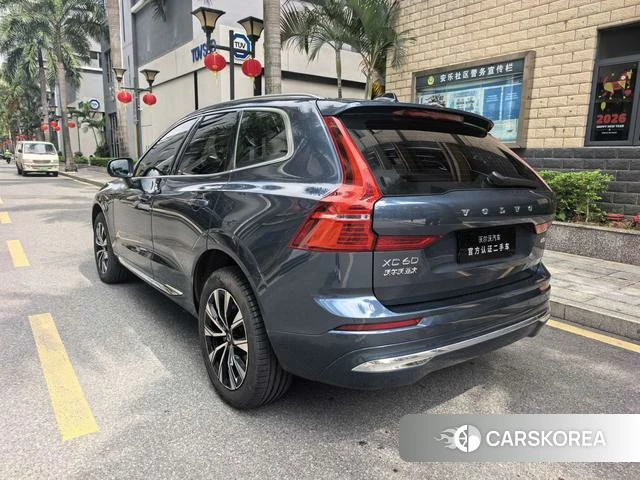 Volvo XC60 2023 Синий из Китая, фото 2