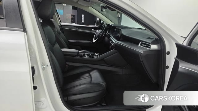 Kia K5 3rd generation 2021 Белый из Кореи, фото 2