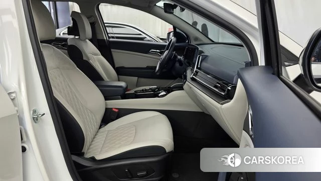 Kia Sportage 5th Generation 2022 Белый из Кореи, фото 2