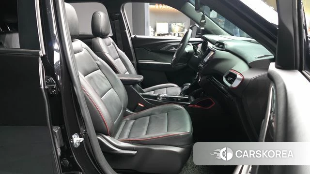 Chevrolet (GM Daewoo) Trailblazer 2021 Черный из Кореи, фото 2