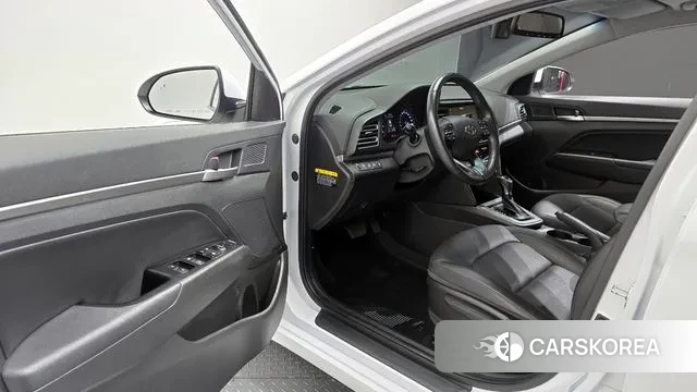 Hyundai The New Avante AD 2019 Белый из Кореи, фото 2