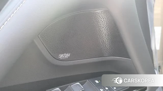 Lexus LX 4th Generation 2025 Песочный из Кореи, фото 2