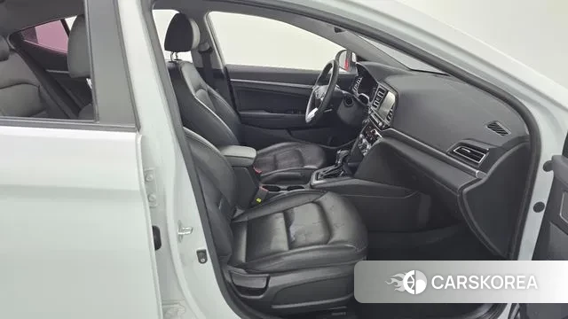 Hyundai The New Avante AD 2018 Белый из Кореи, фото 2