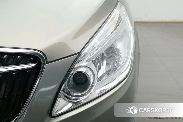 Buick GL8 2019 Желтый из Китая, фото 2