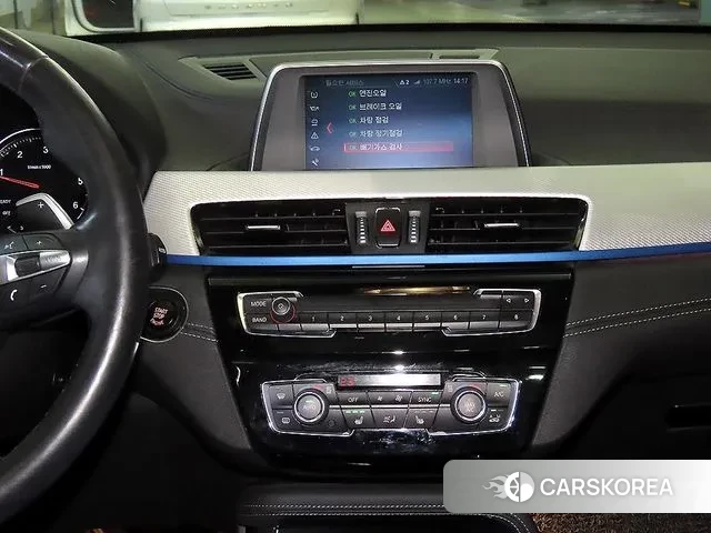 BMW X1 (F48) 2019 Белый из Кореи, фото 2