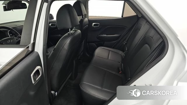 Hyundai Venue 2022 Белый из Кореи, фото 2