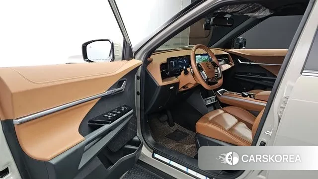 Ssangyong Torres 2024 Коричневый из Кореи, фото 2