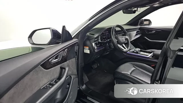 Audi Q8 (4M) 2021 Черный из Кореи, фото 2