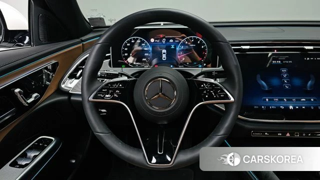 Mercedes-Benz E-Class W214 2025 Белый из Кореи, фото 2