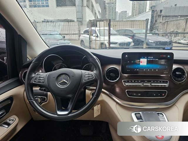 Mercedes-Benz V-class 2022 Черный из Китая, фото 2