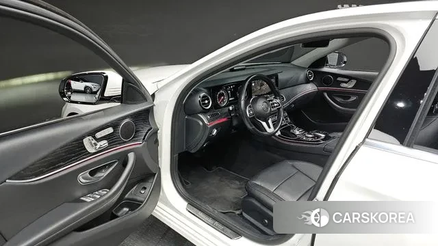 Mercedes-Benz E-Class W213 2020 Белый из Кореи, фото 2