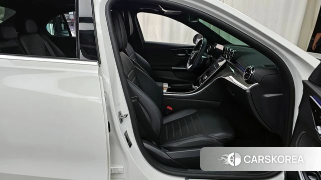 Mercedes-Benz C-Class W206 2024 Белый из Кореи, фото 2