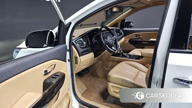 Kia The New Carnival 2018 Белый из Кореи, фото 2