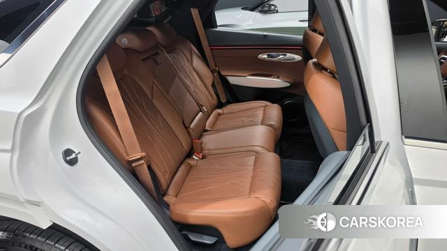 Genesis GV70 2024 Белый из Кореи, фото 2