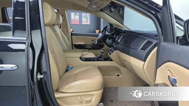 Kia The New Carnival 2020 Черный из Кореи, фото 2