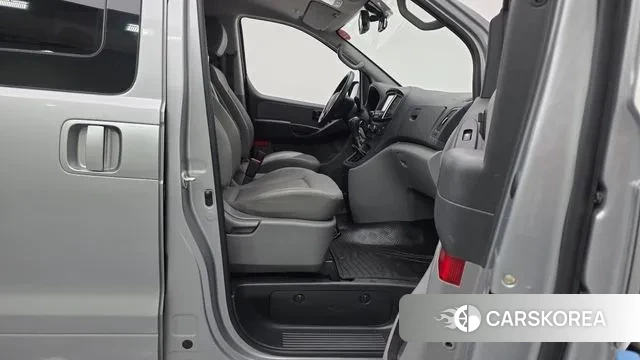 Hyundai The New Grand Starex 2020 Серебристо-серый из Кореи, фото 2