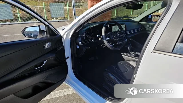 Hyundai Avante (CN7) 2022 Белый из Кореи, фото 2